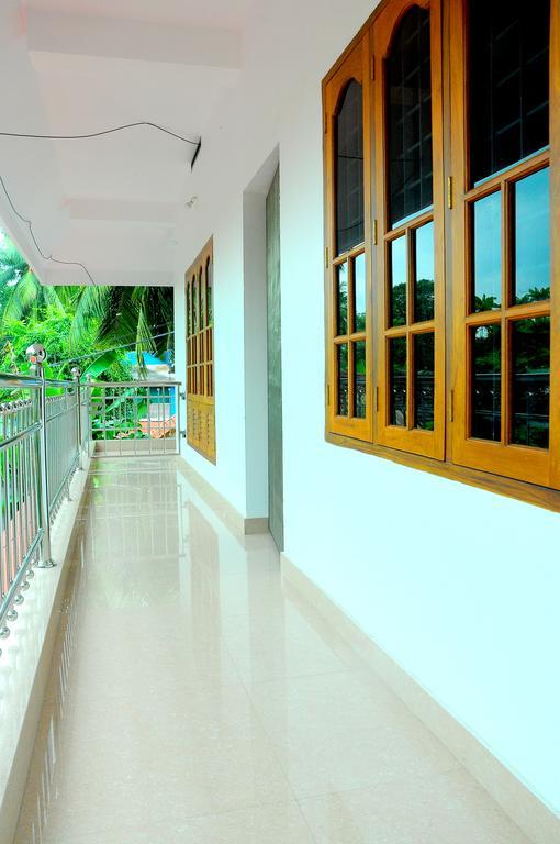 Grace Guest Home Thrissur Luaran gambar