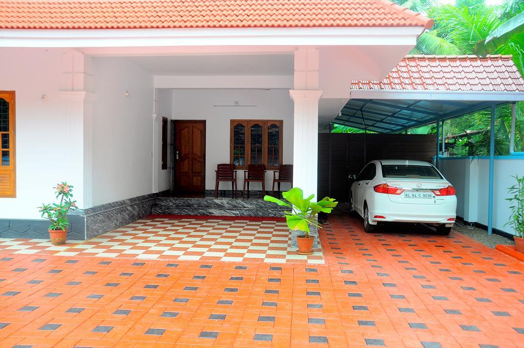 Grace Guest Home Thrissur Luaran gambar