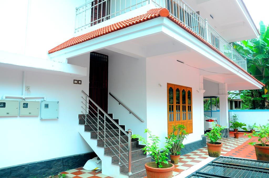 Grace Guest Home Thrissur Luaran gambar